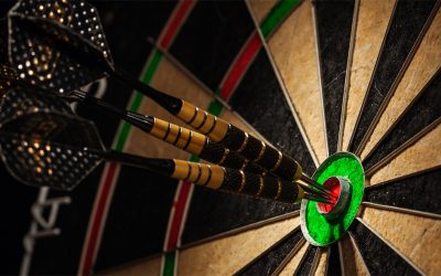 AIM SMALL, MISS SMALL: HOW TO FOCUS YOUR IDENTITY TO ACHIEVE YOUR GOALS​